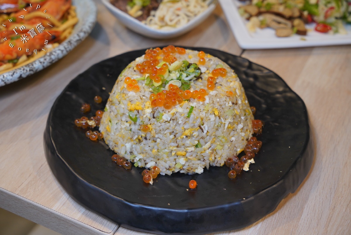 MJ 餐酒館｜行天宮商業午餐，包場，場地租借。商業午餐好選擇，慢燉老母雞湯麵、秘傳老兵牛肉麵加上銷魂小菜更是豐富