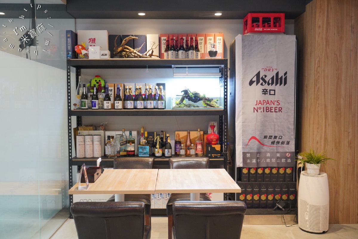 MJ 餐酒館｜行天宮商業午餐，包場，場地租借。商業午餐好選擇，慢燉老母雞湯麵、秘傳老兵牛肉麵加上銷魂小菜更是豐富