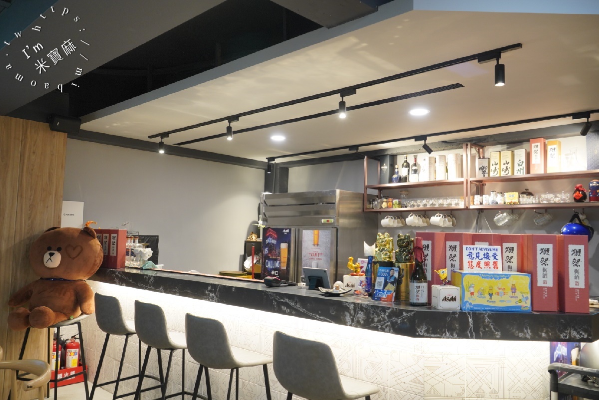 MJ 餐酒館｜行天宮商業午餐，包場，場地租借。商業午餐好選擇，慢燉老母雞湯麵、秘傳老兵牛肉麵加上銷魂小菜更是豐富