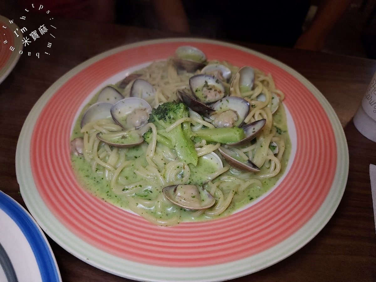 O’PASTA 義大利麵坊┃興南夜市美食。平價義大利麵、燉飯、焗烤，紅茶濃湯無限享用，CP值高到感動流淚！