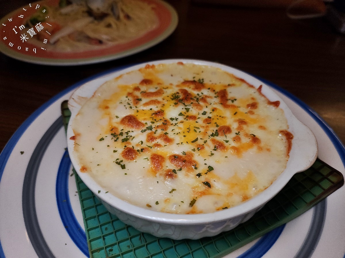 O’PASTA 義大利麵坊┃興南夜市美食。平價義大利麵、燉飯、焗烤，紅茶濃湯無限享用，CP值高到感動流淚！