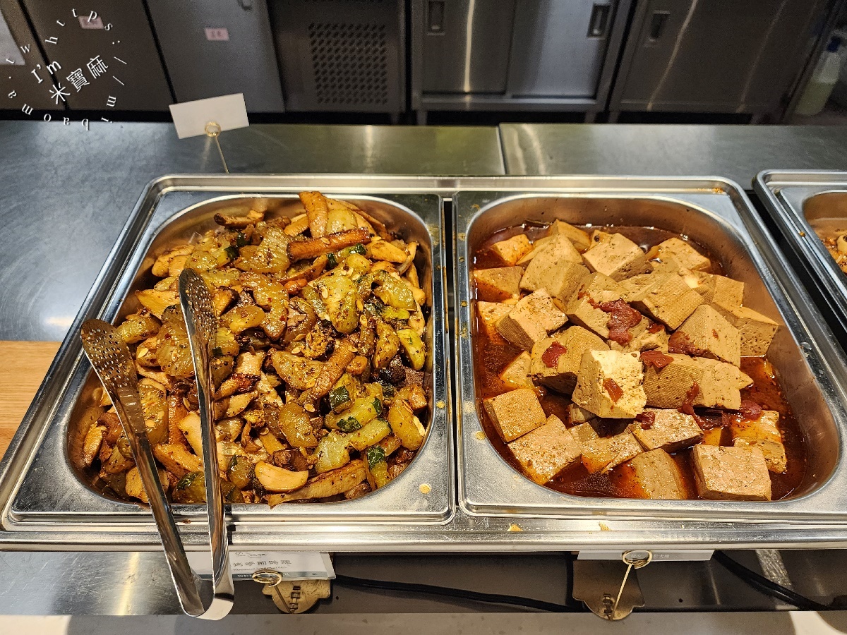 旭穗蔬食VEGANala 植境店┃信義區蔬食吃到飽。原型美食、蔬食天堂，捷運松山站旁健康開吃！