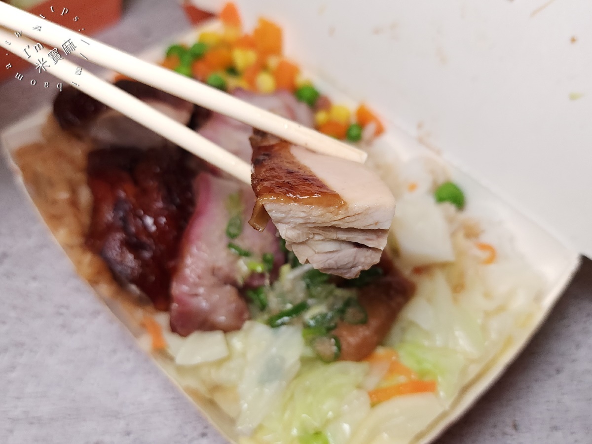 香港珍園燒臘店┃文山區美食。萬芳醫院站旁30年老字號，脆皮燒肉飯、燒鴨飯、玫瑰雞腿飯必吃