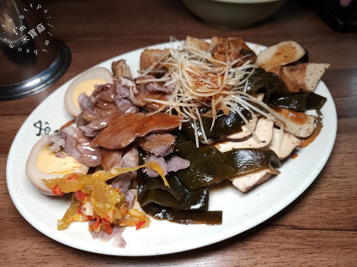 阿芬麵店｜萬華美食，30年巷弄古早味，宵夜晚餐必備的涮嘴酸菜辣椒！