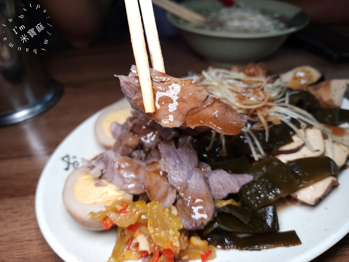 阿芬麵店｜萬華美食，30年巷弄古早味，宵夜晚餐必備的涮嘴酸菜辣椒！