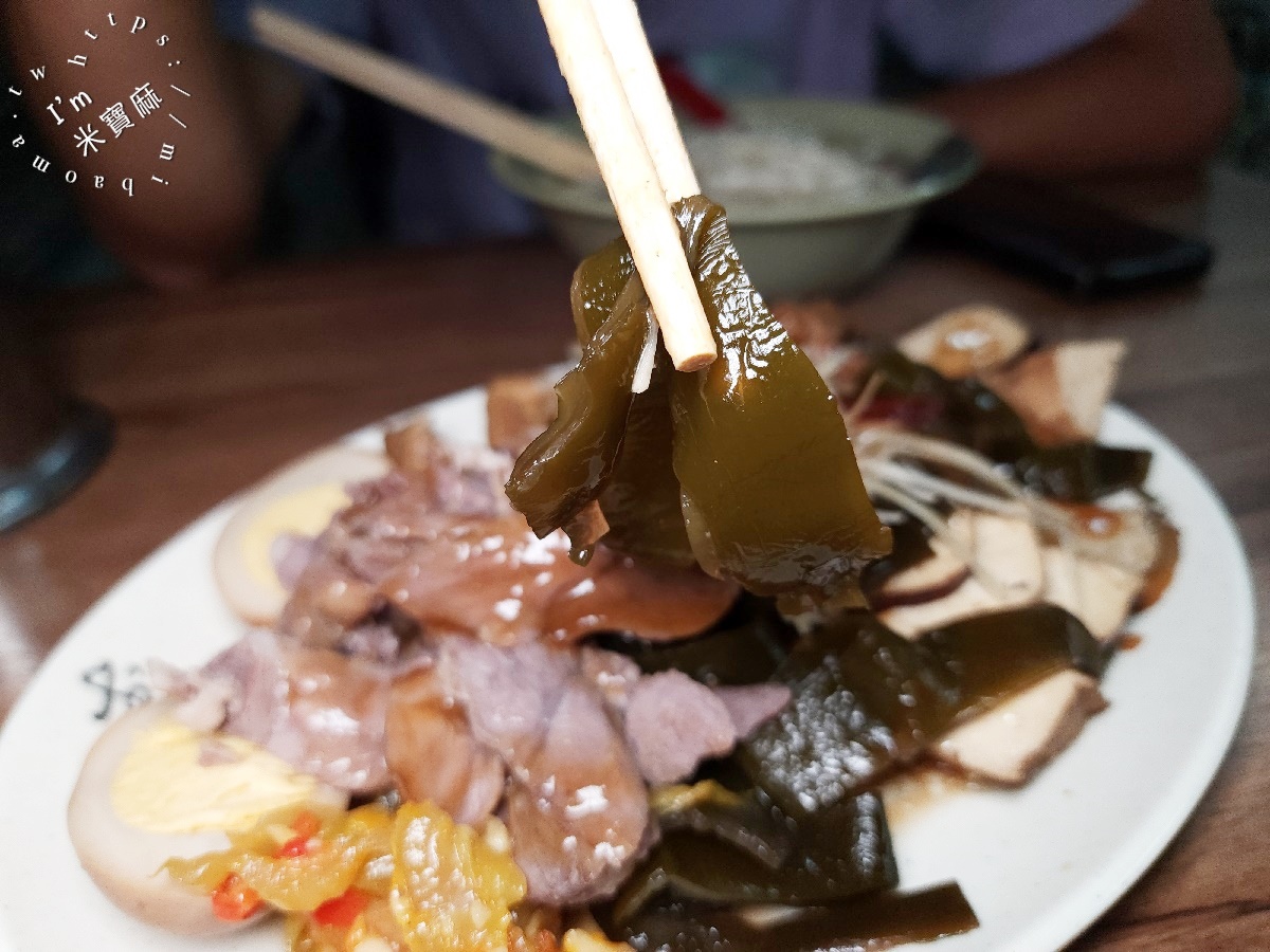 阿芬麵店｜萬華美食，30年巷弄古早味，宵夜晚餐必備的涮嘴酸菜辣椒！