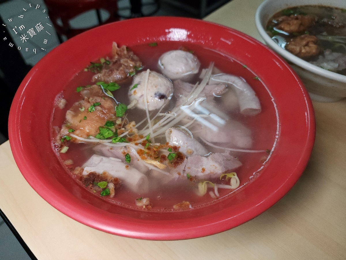 艋舺阿婆冬粉｜萬華美食，70年老字號麵店，古早味黑白切與全餐麵，在地人早午餐首選！