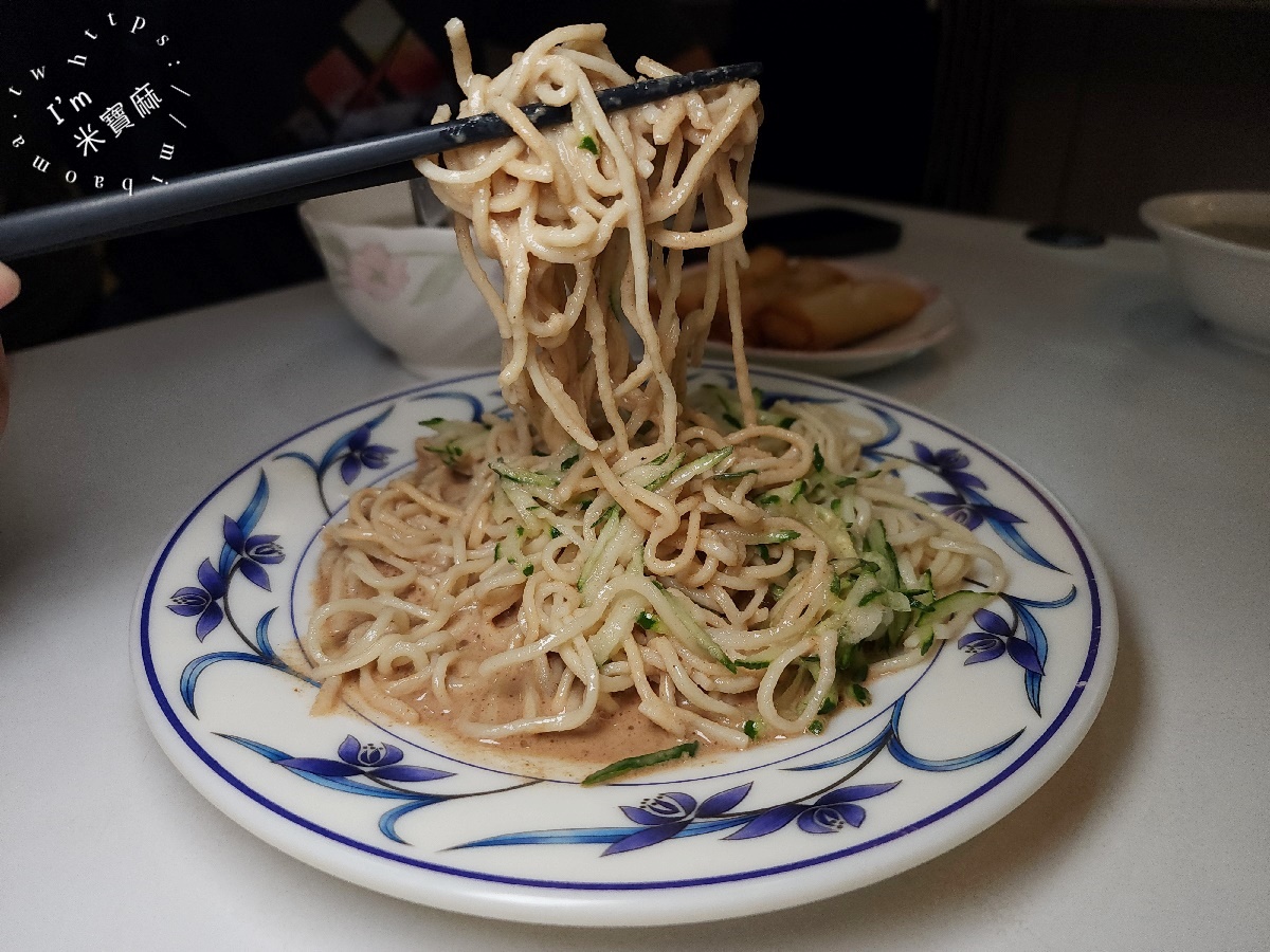 寶島肉圓店｜台北文山區美食。炸蒸雙享、芋頭竹筍爆餡，榮獲500碗激推的冠軍級美味！