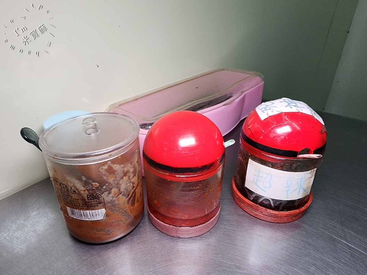 獨家口味豬肚湯┃萬華美食。在地50年老字號，台北最好喝豬肚湯稱號，挑戰你的味蕾極限！
