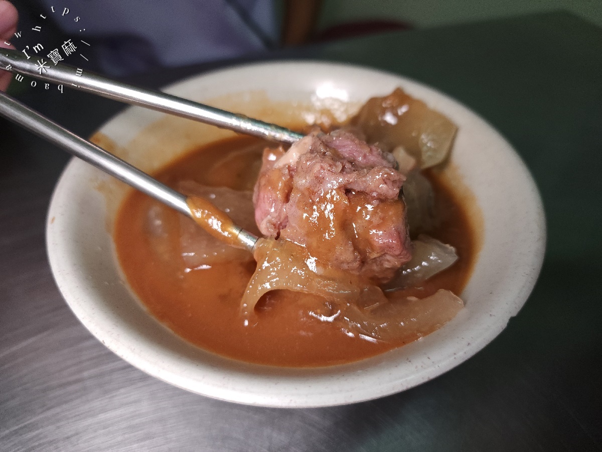 獨家口味豬肚湯┃萬華美食。在地50年老字號，台北最好喝豬肚湯稱號，挑戰你的味蕾極限！