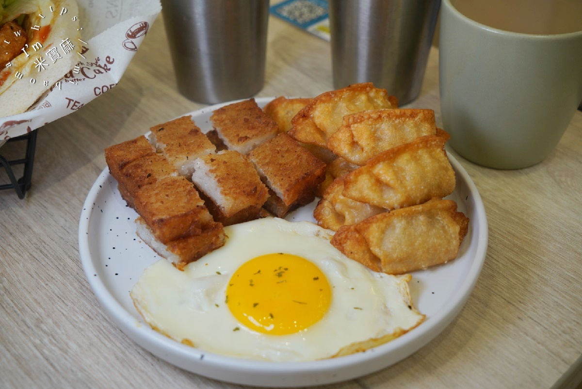 早享早午餐｜新埔早餐、早午餐，酥脆黃金蘿蔔糕、爆汁韭菜盒必吃！菜單選擇超多樣，輕鬆解決你的選擇障礙。