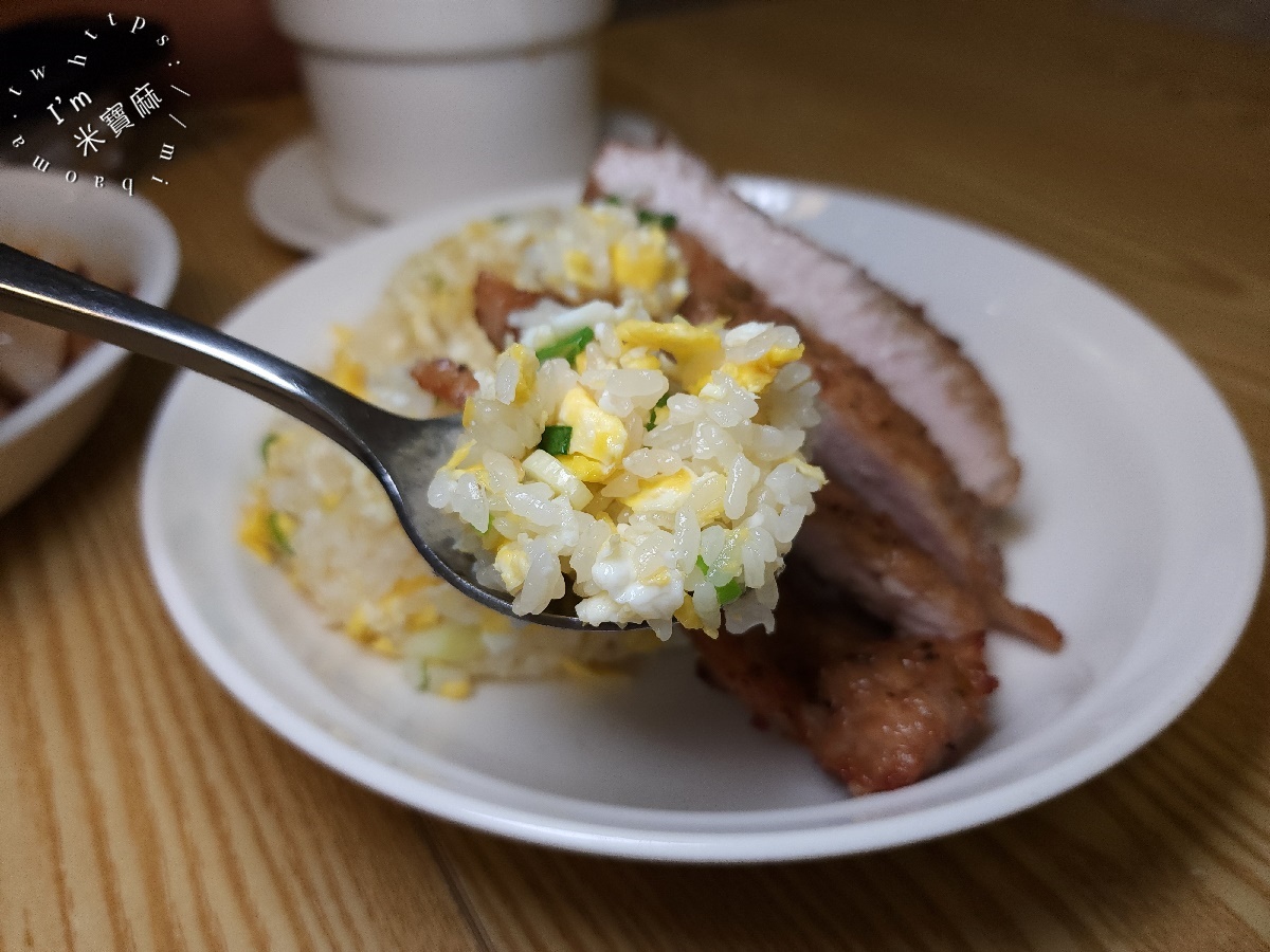 四木欣福｜板橋美食。平價鼎泰豐排骨炒飯！麻醬麵、紅油抄手也超銷魂！