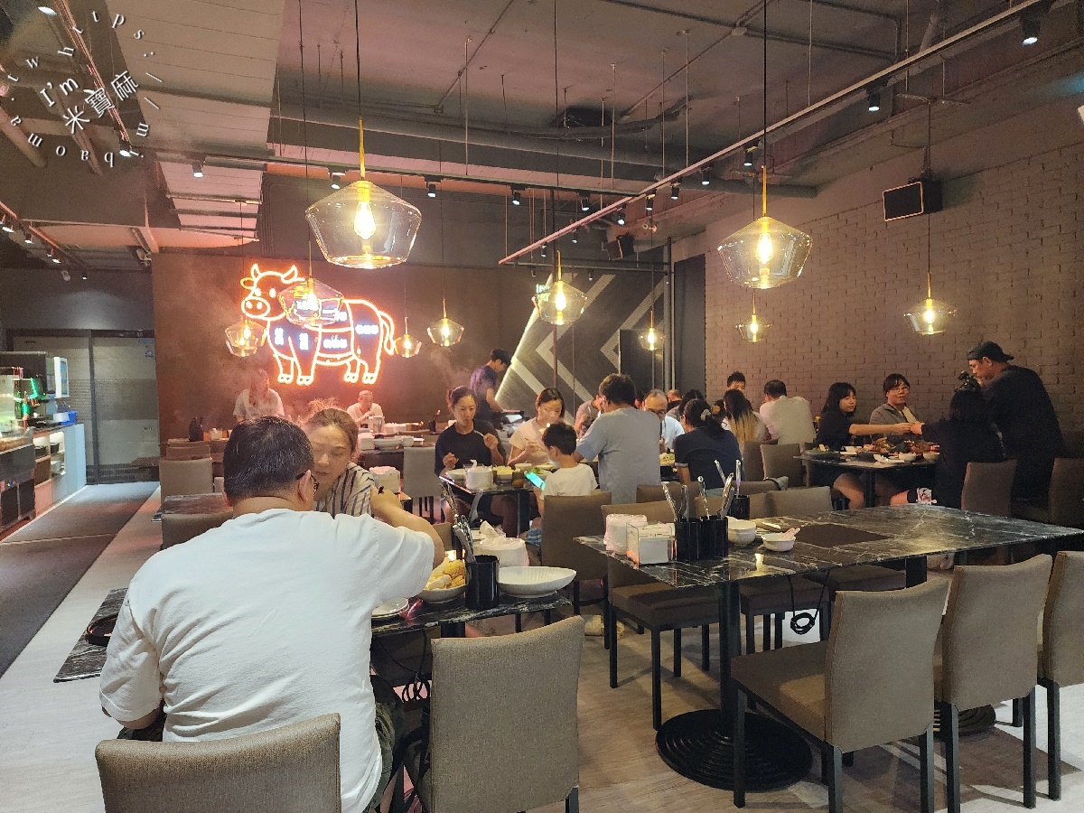 汆牛 溫體牛肉火鍋西門店｜台北溫體牛火鍋，台南直送溫體牛、自助吧無限吃到飽，聚餐首選！