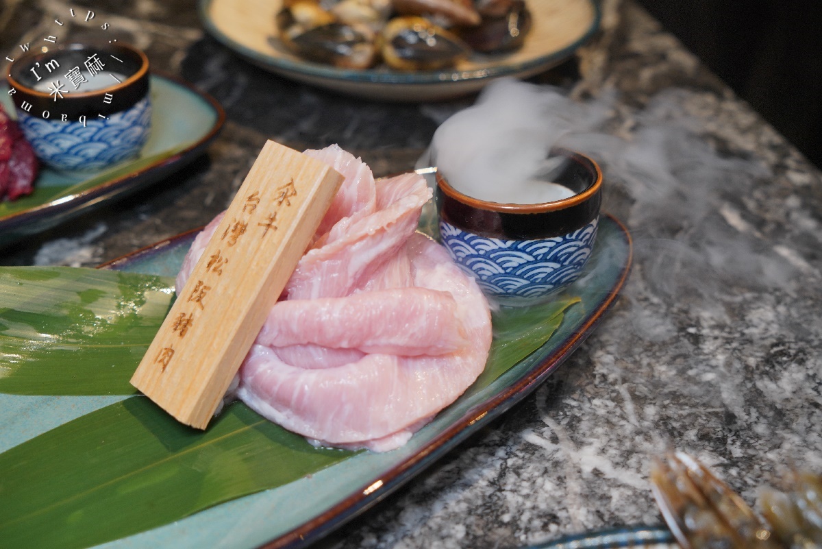 汆牛 溫體牛肉火鍋西門店｜台北溫體牛火鍋，台南直送溫體牛、自助吧無限吃到飽，聚餐首選！