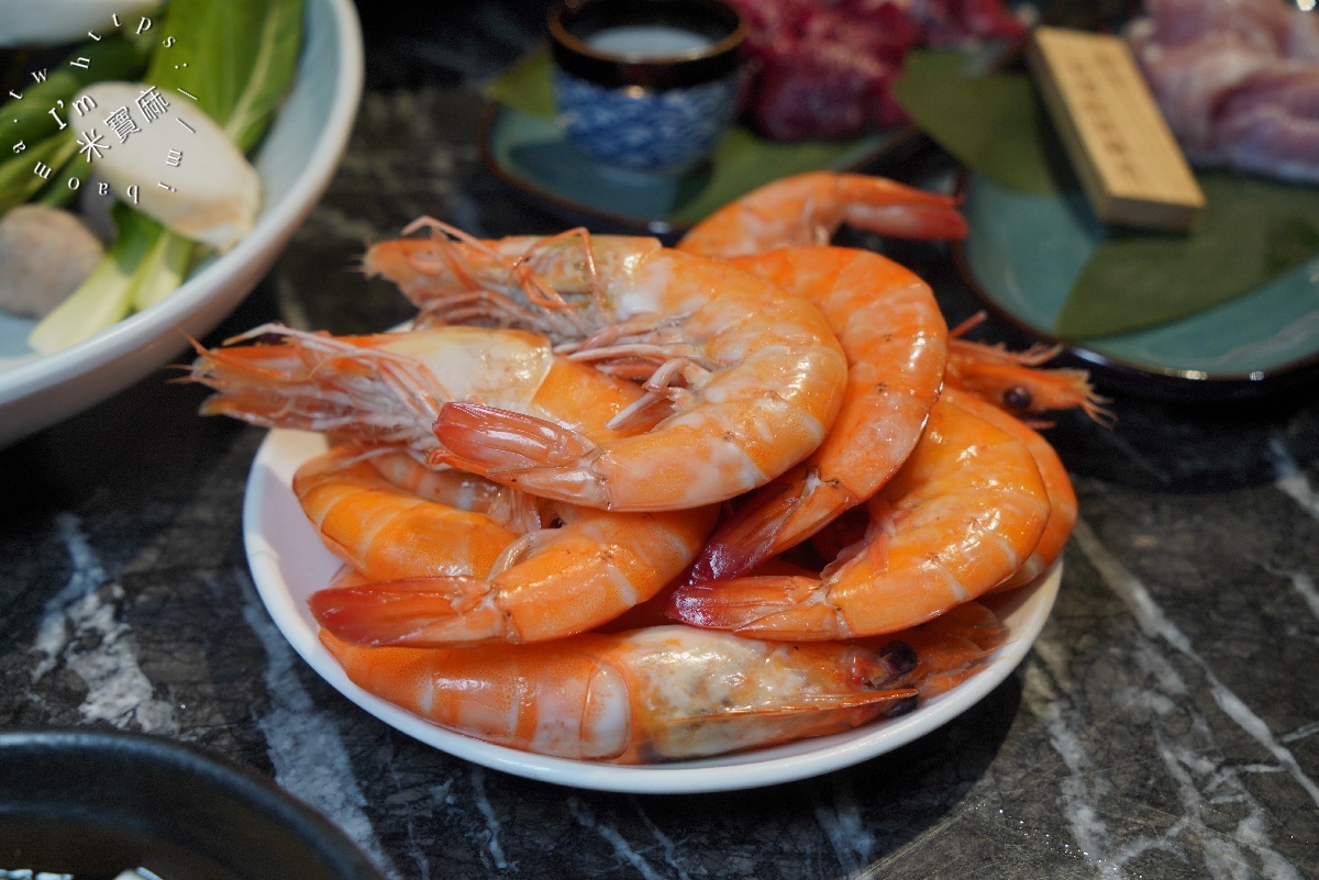汆牛 溫體牛肉火鍋西門店｜台北溫體牛火鍋，台南直送溫體牛、自助吧無限吃到飽，聚餐首選！