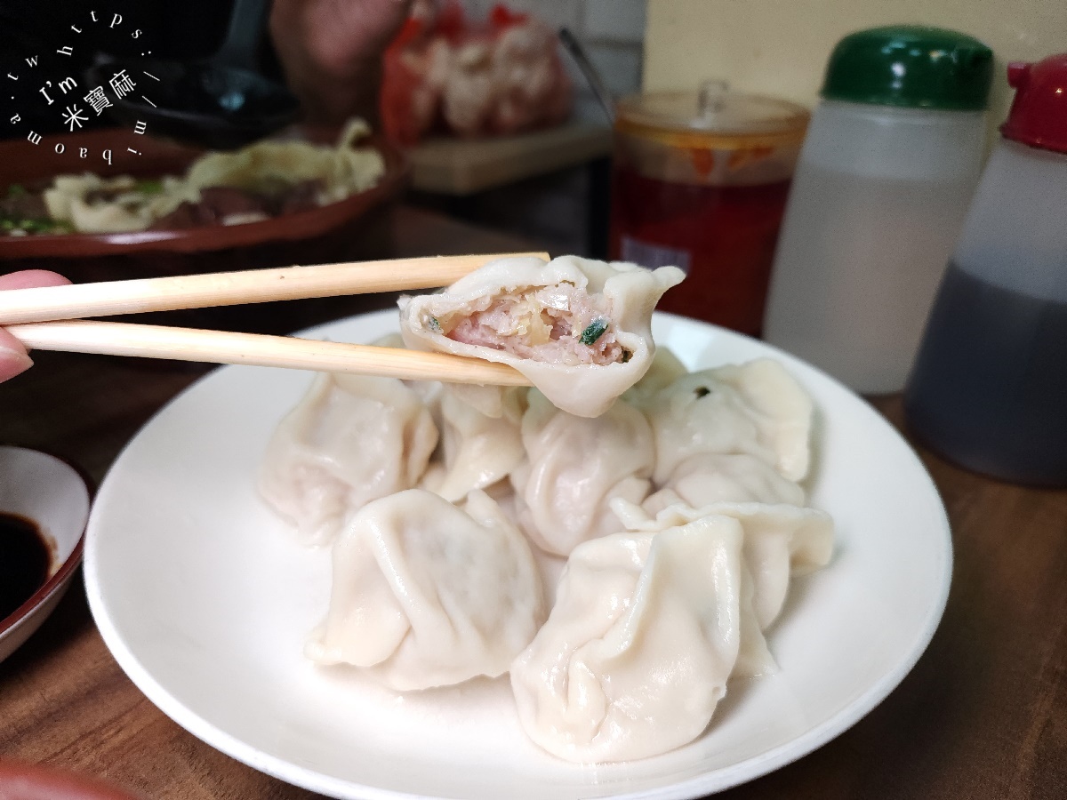 滿豐牛肉麵｜文山區牛肉麵，巷弄裡的排隊傳奇！麻辣、紅燒、免費好茶，一次滿足你的味蕾！