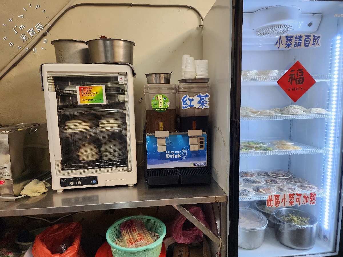滿豐牛肉麵｜文山區牛肉麵，巷弄裡的排隊傳奇！麻辣、紅燒、免費好茶，一次滿足你的味蕾！