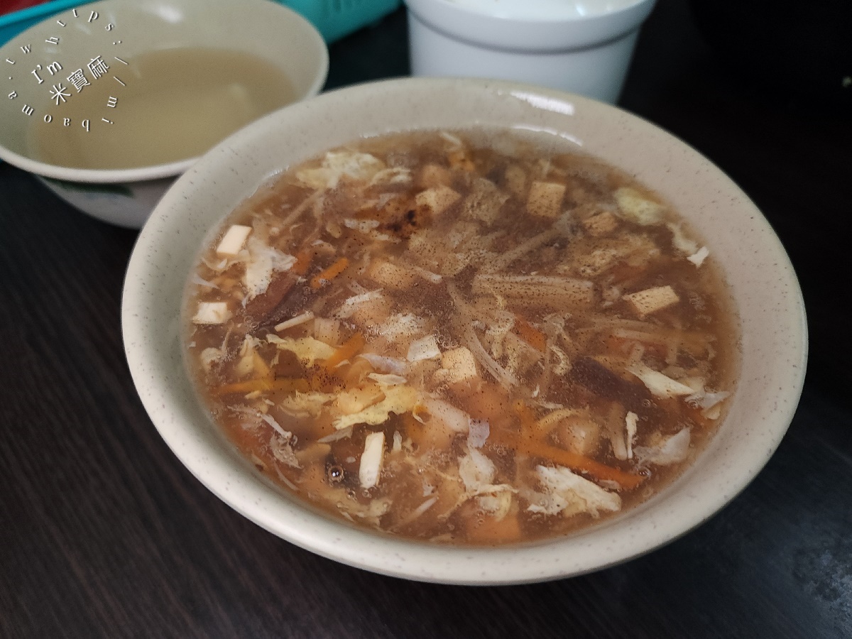 麵疙瘩‧烤肉飯｜台北木柵美食。Q彈麵疙瘩、銷魂烤肉飯，在地激推的巷弄美味！