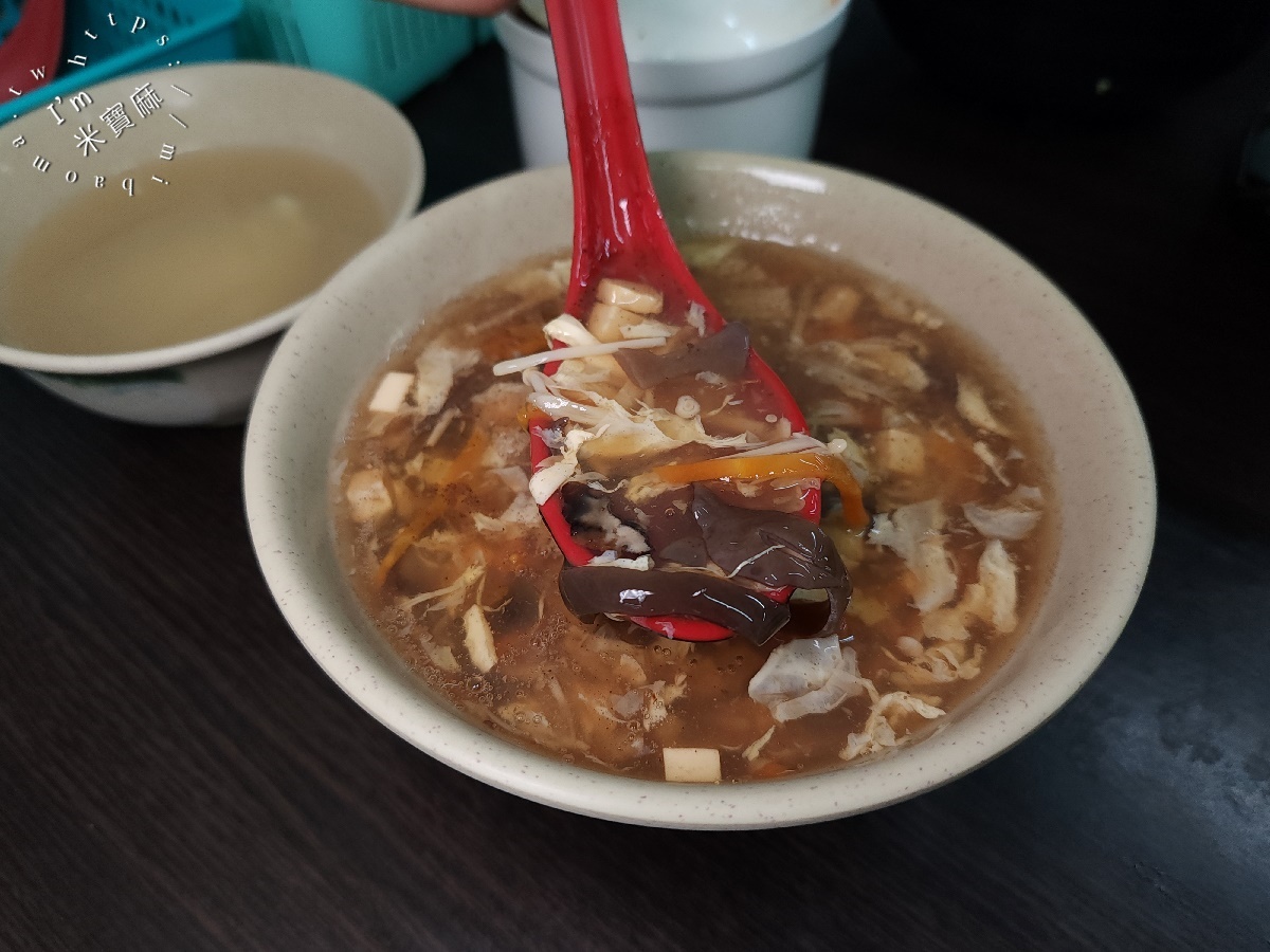 麵疙瘩‧烤肉飯｜台北木柵美食。Q彈麵疙瘩、銷魂烤肉飯，在地激推的巷弄美味！