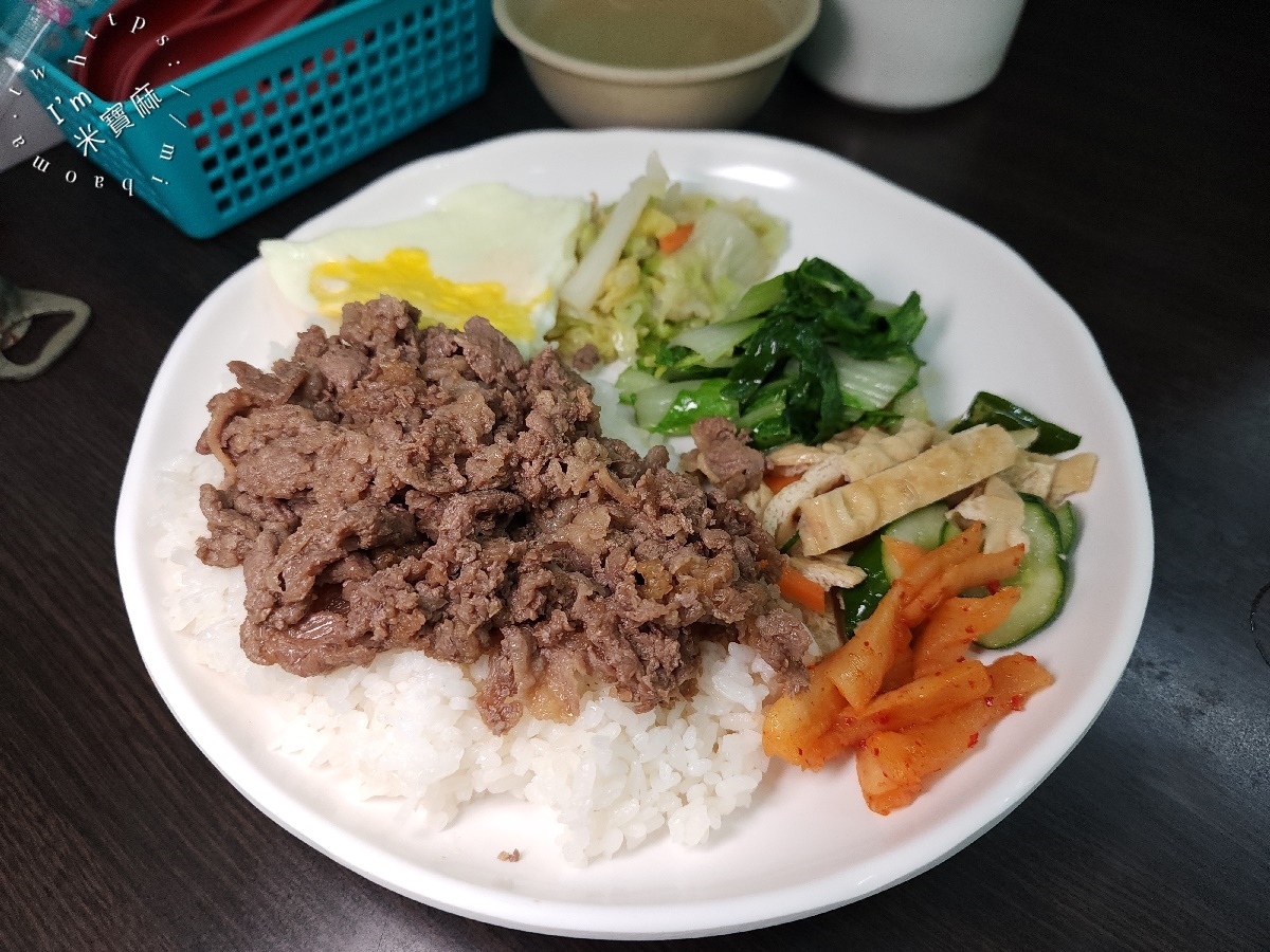 麵疙瘩‧烤肉飯｜台北木柵美食。Q彈麵疙瘩、銷魂烤肉飯，在地激推的巷弄美味！
