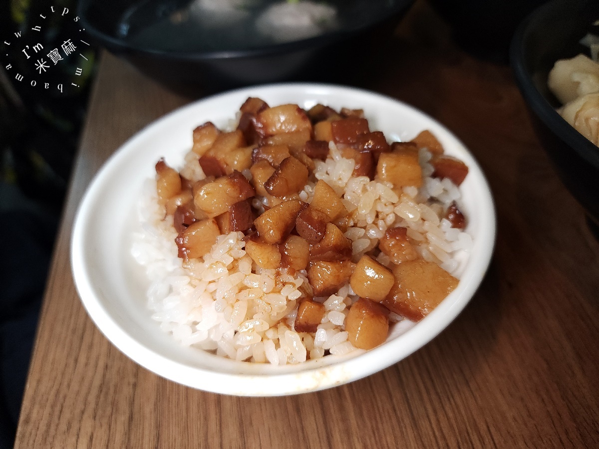 庄腳滷肉飯｜中和美食。巷弄飄香的古早味！銷魂滷肉飯、爆汁焢肉便當，銅板價讓你荷包不哭泣！