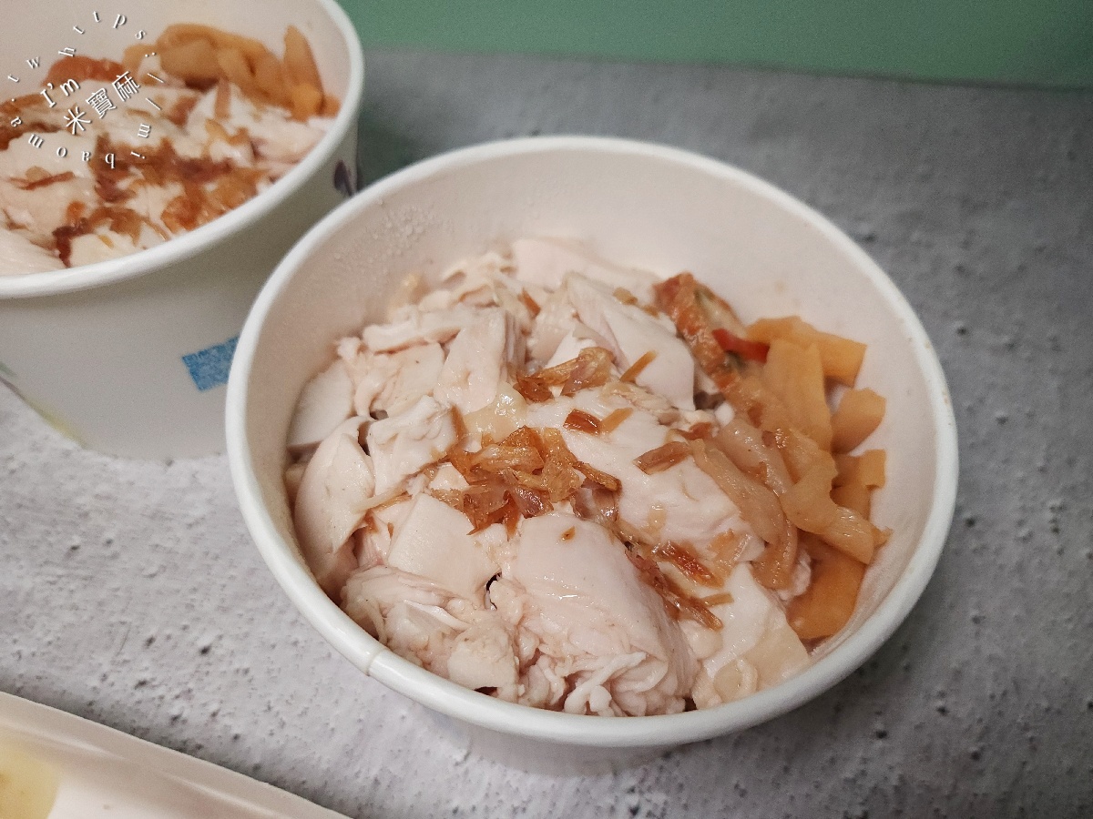 阿嘉職人雞肉飯｜板橋美食，古早味滷白菜、佛心清雞湯｜在地人氣美食