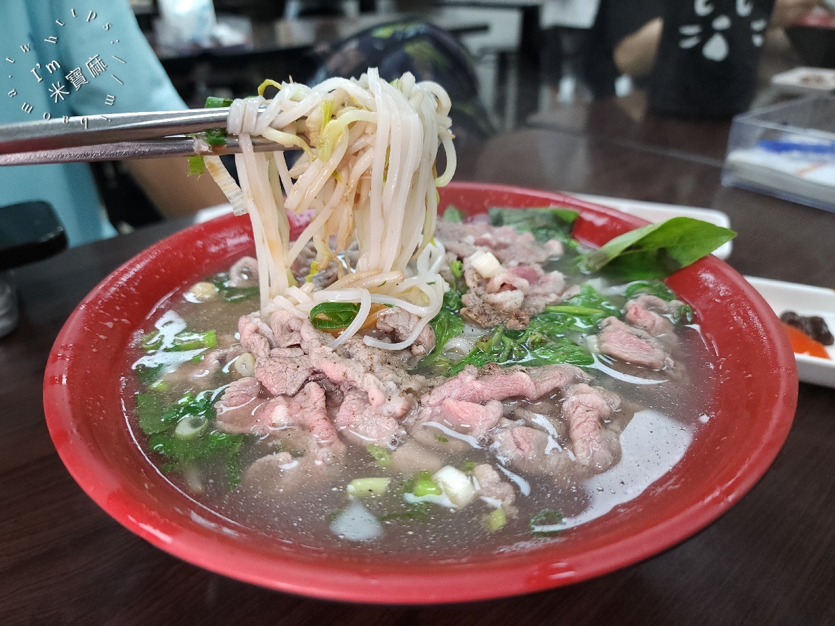 阿準越南料理｜板橋江子翠美食推薦，人氣超高越南河粉、法國麵包CP值爆表！