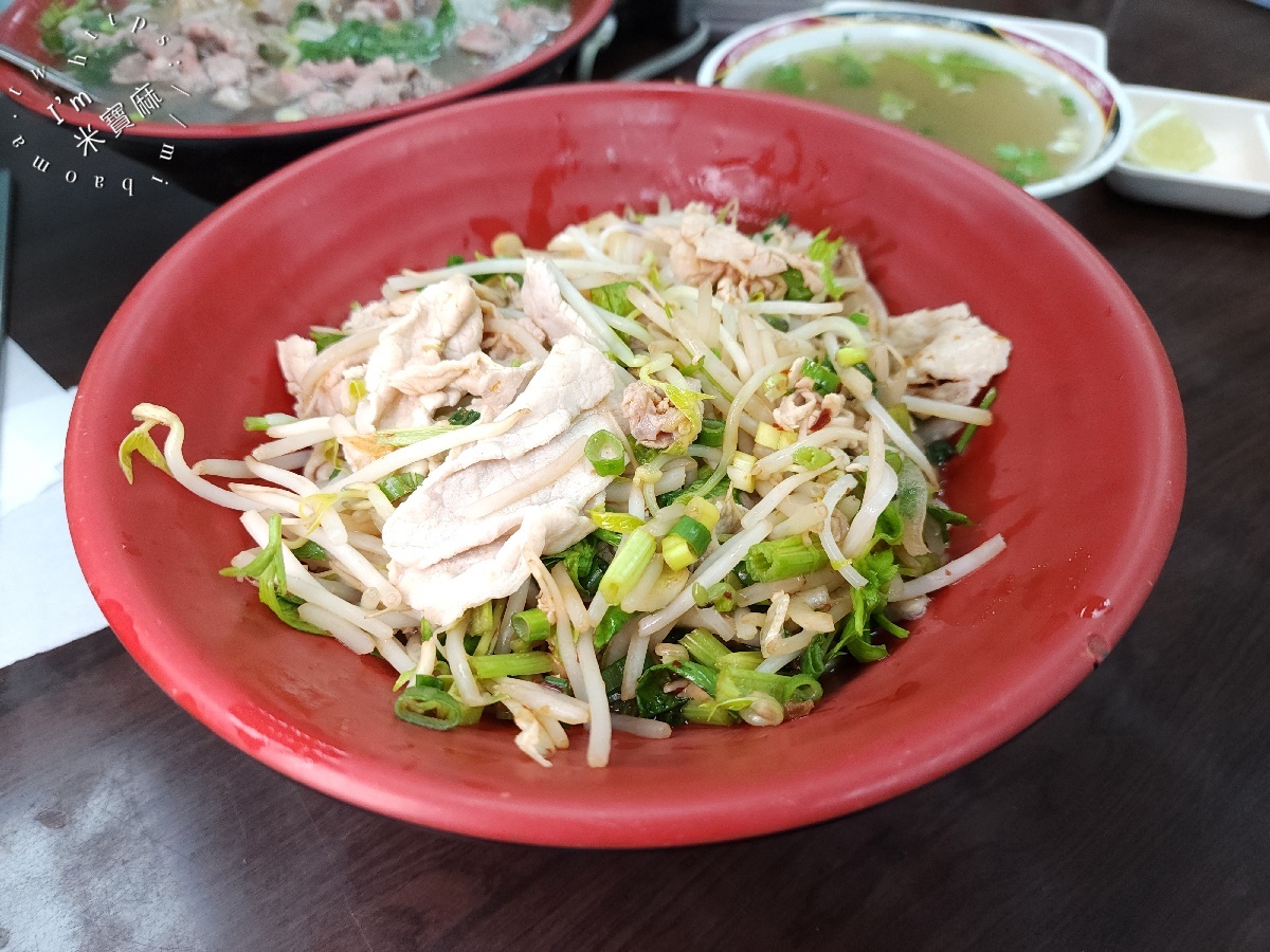 阿準越南料理｜板橋江子翠美食推薦，人氣超高越南河粉、法國麵包CP值爆表！