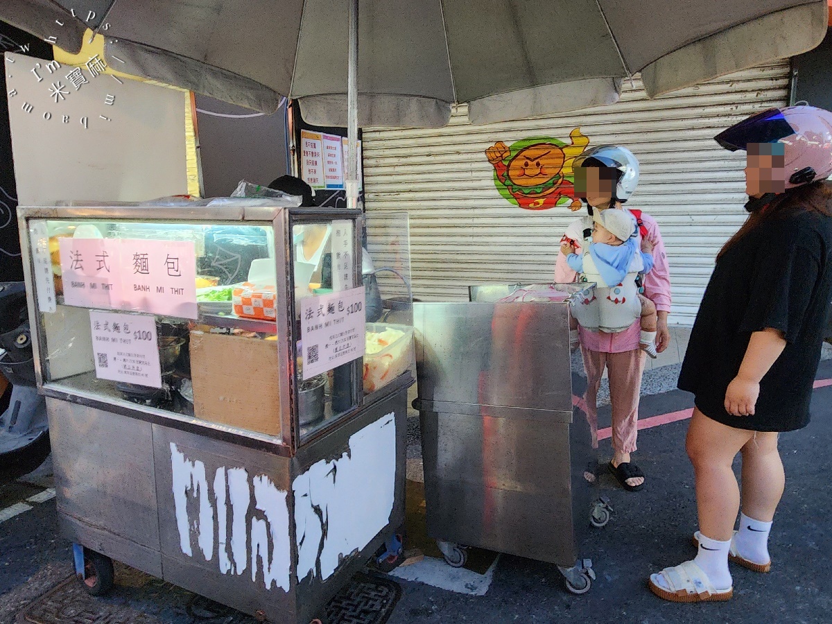 萬華寶興街無名越南法式麵包｜萬華美食，百元爆料酥脆香！台北必吃越式銅板小吃推薦