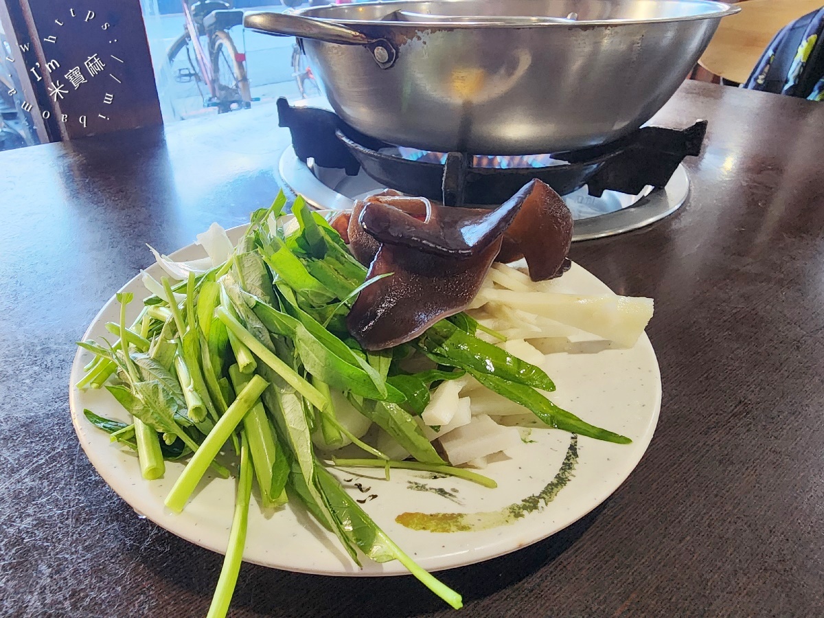 大味王吃到飽火鍋｜萬華美食，280元銅板價火烤兩吃！CP值爆棚平價大滿足，飲料冰品任你嗨
