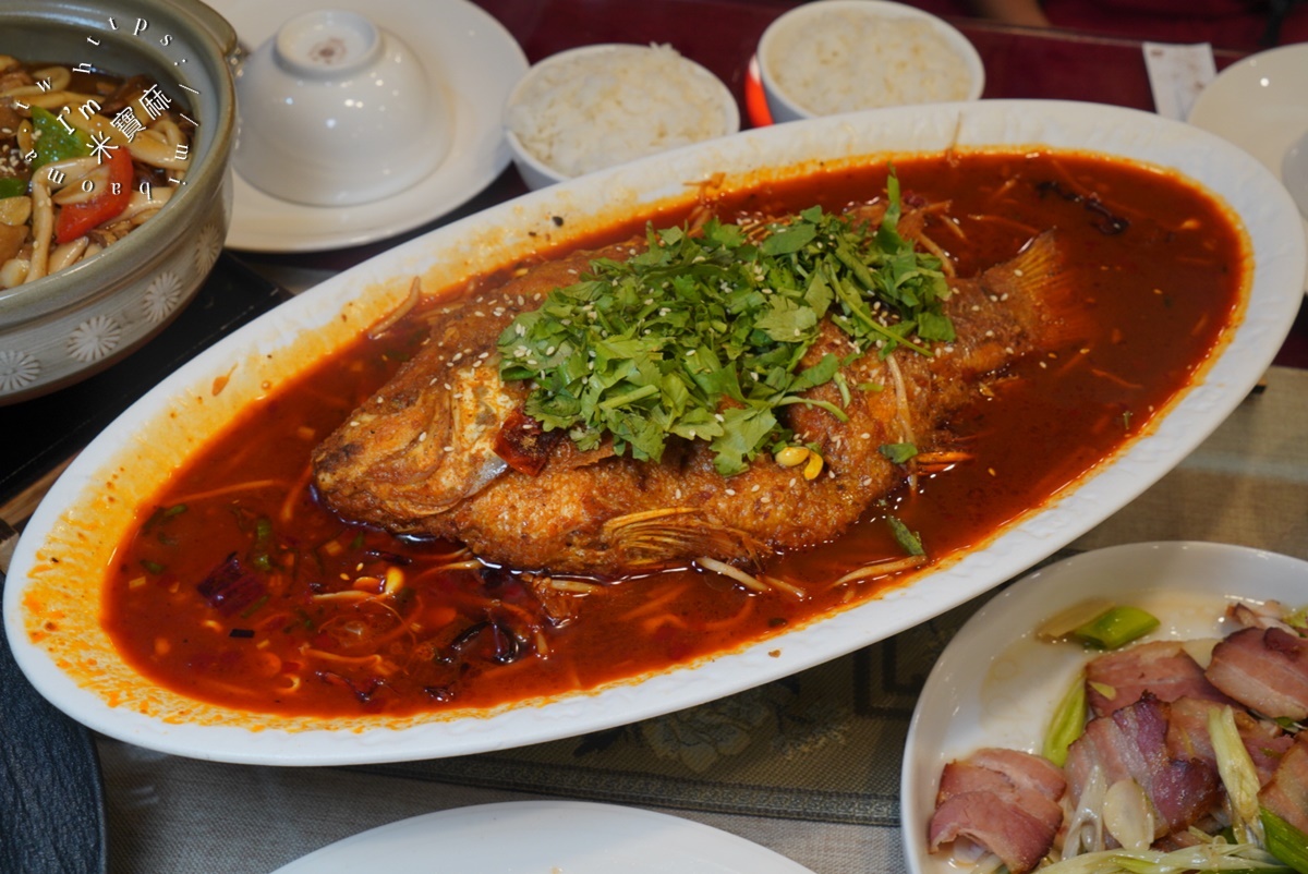 皇宴天成精緻中式料理｜小巨蛋中餐首選，團體聚餐、家庭聚會，辣度菜色任你選！