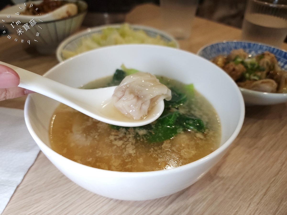 老童小吃部｜台北美食，巷弄古早味，連500碗都折服的招牌拌麵與滷肉飯！