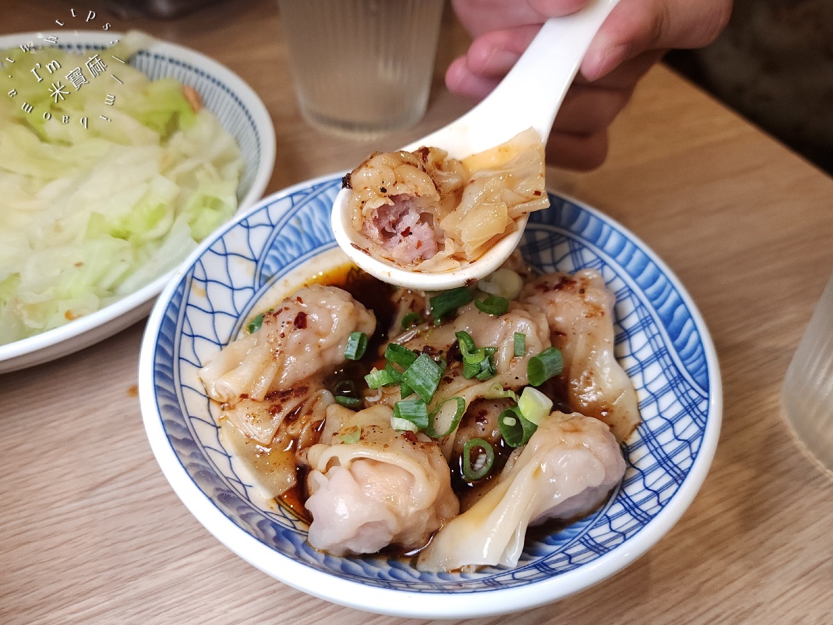 老童小吃部｜台北美食，巷弄古早味，連500碗都折服的招牌拌麵與滷肉飯！