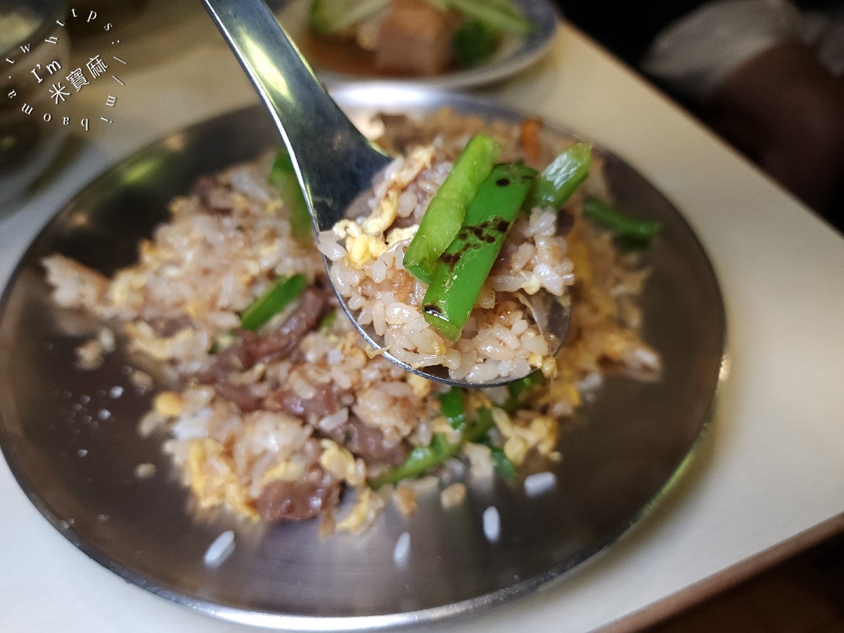 銀記手擀刀切牛肉麵｜光華商圈巷弄美食，忠孝新生站大份量牛肉麵、麵食、炒飯推薦！