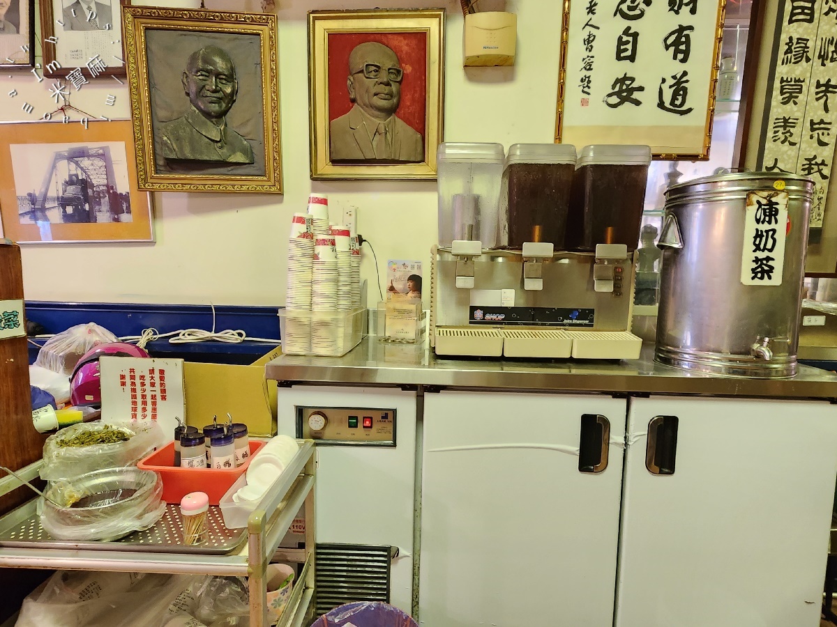 銀記手擀刀切牛肉麵｜光華商圈巷弄美食，忠孝新生站大份量牛肉麵、麵食、炒飯推薦！