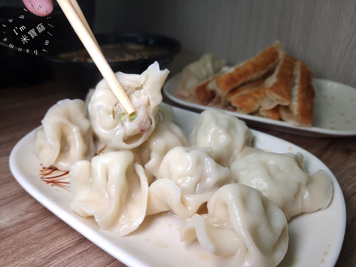 張記鍋貼牛肉麵|西門町美食,日本集團也搶學的巷弄傳奇!必吃招牌鍋貼與噴汁牛肉麵,台北排隊老店攻略 張記鍋貼牛肉麵|西門町美食,日本集團也搶學的巷弄傳奇!必吃招牌鍋貼與噴汁牛肉麵,台北排隊老店攻略