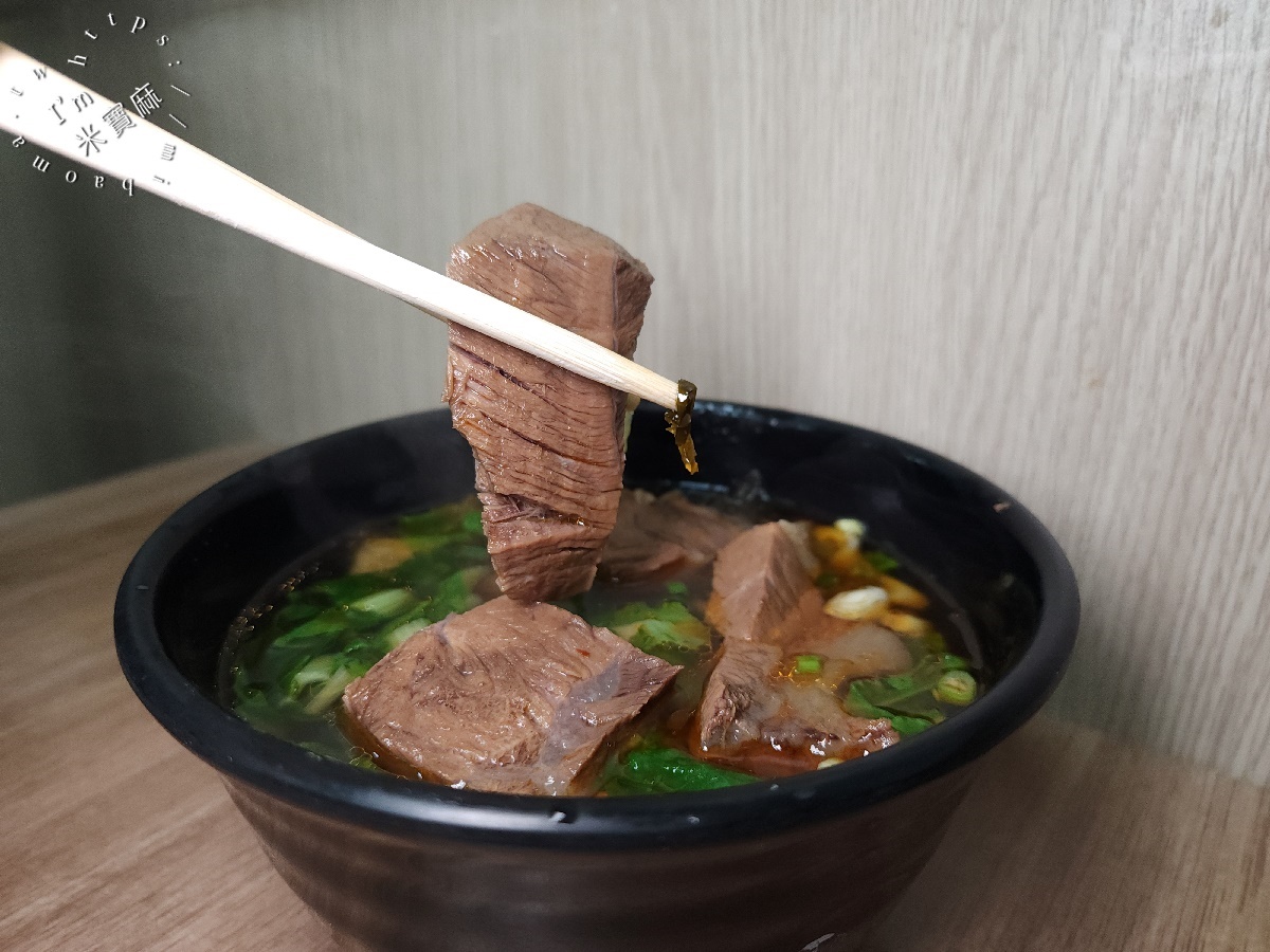 張記鍋貼牛肉麵|西門町美食,日本集團也搶學的巷弄傳奇!必吃招牌鍋貼與噴汁牛肉麵,台北排隊老店攻略 張記鍋貼牛肉麵|西門町美食,日本集團也搶學的巷弄傳奇!必吃招牌鍋貼與噴汁牛肉麵,台北排隊老店攻略