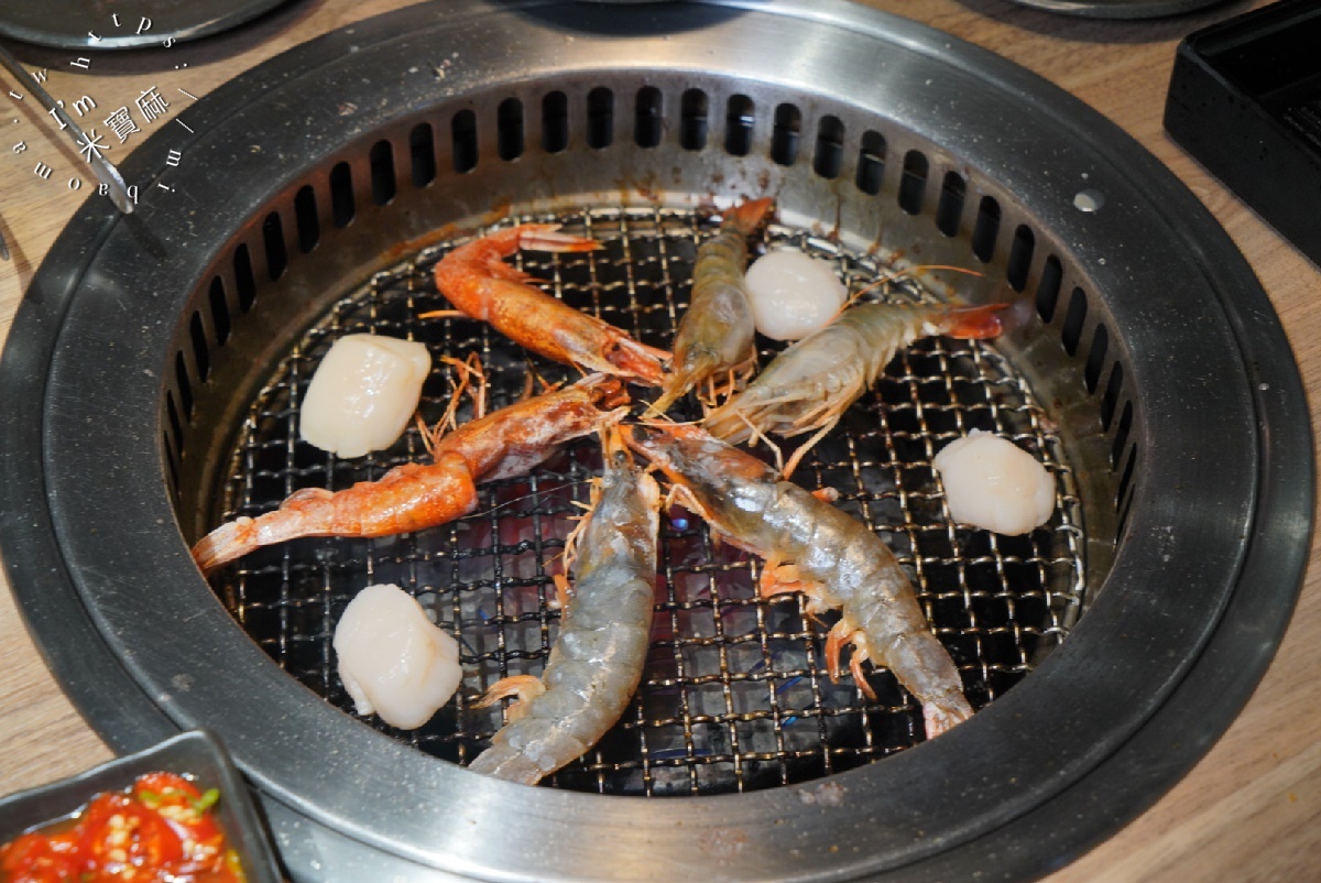 赤富士日式無煙燒肉鍋物｜新店燒肉吃到飽，A5和牛燒肉鍋物吃到飽，炸物自助吧吃到飽攻略