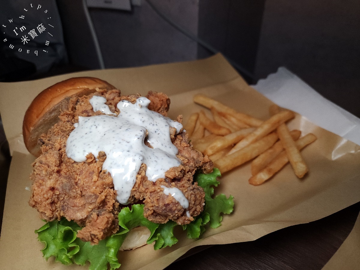 Clucking Good 美式餐廳|中正區漢堡,古亭站美式炸雞漢堡王者!20年主廚秘製,酥脆多汁征服味蕾! Clucking Good 美式餐廳|中正區漢堡,古亭站美式炸雞漢堡王者!20年主廚秘製,酥脆多汁征服味蕾!