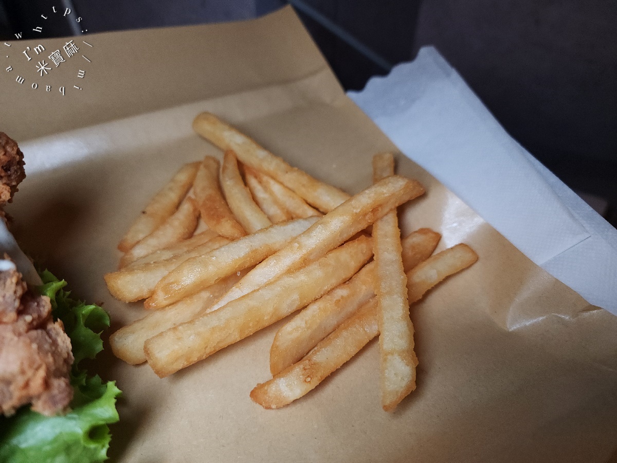 Clucking Good 美式餐廳|中正區漢堡,古亭站美式炸雞漢堡王者!20年主廚秘製,酥脆多汁征服味蕾! Clucking Good 美式餐廳|中正區漢堡,古亭站美式炸雞漢堡王者!20年主廚秘製,酥脆多汁征服味蕾!