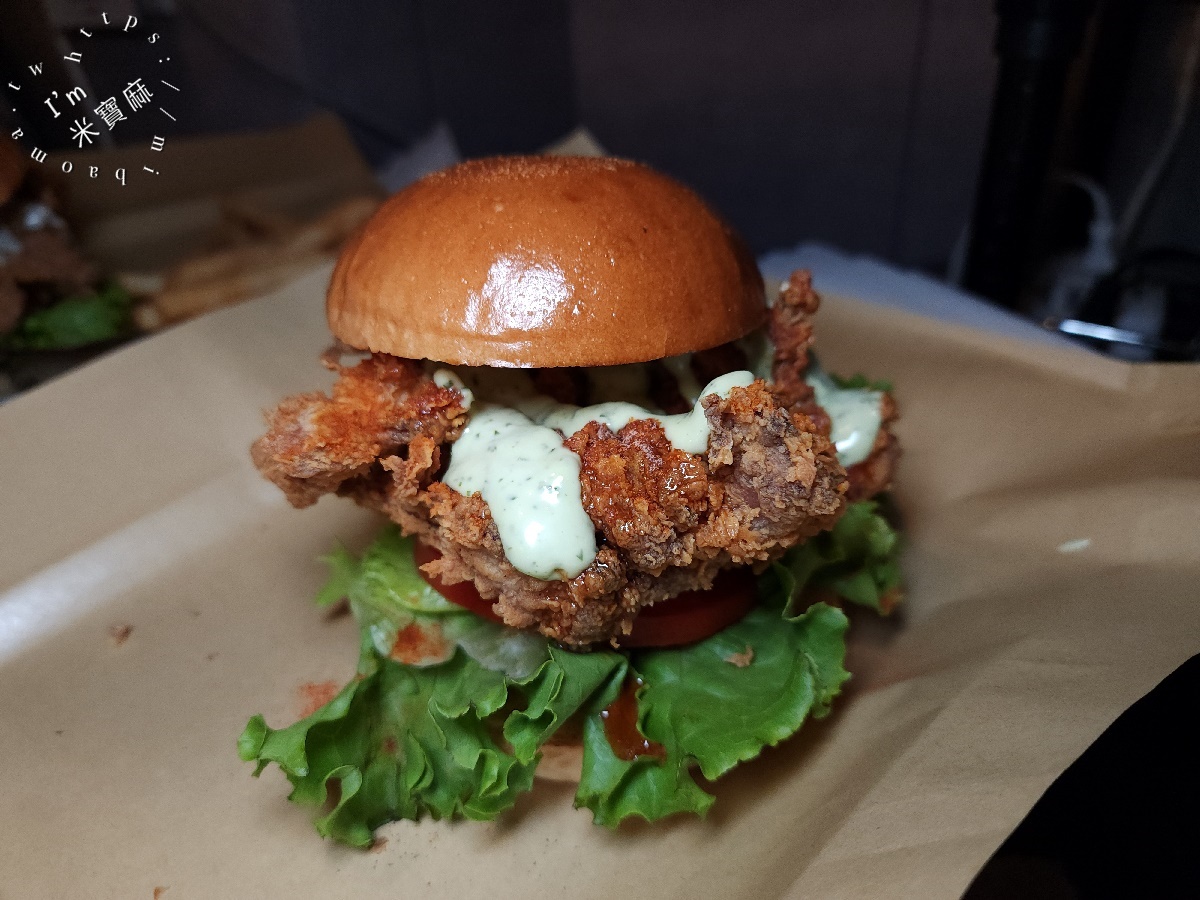 Clucking Good 美式餐廳｜中正區漢堡，古亭站美式炸雞漢堡王者！20年主廚秘製，酥脆多汁征服味蕾！