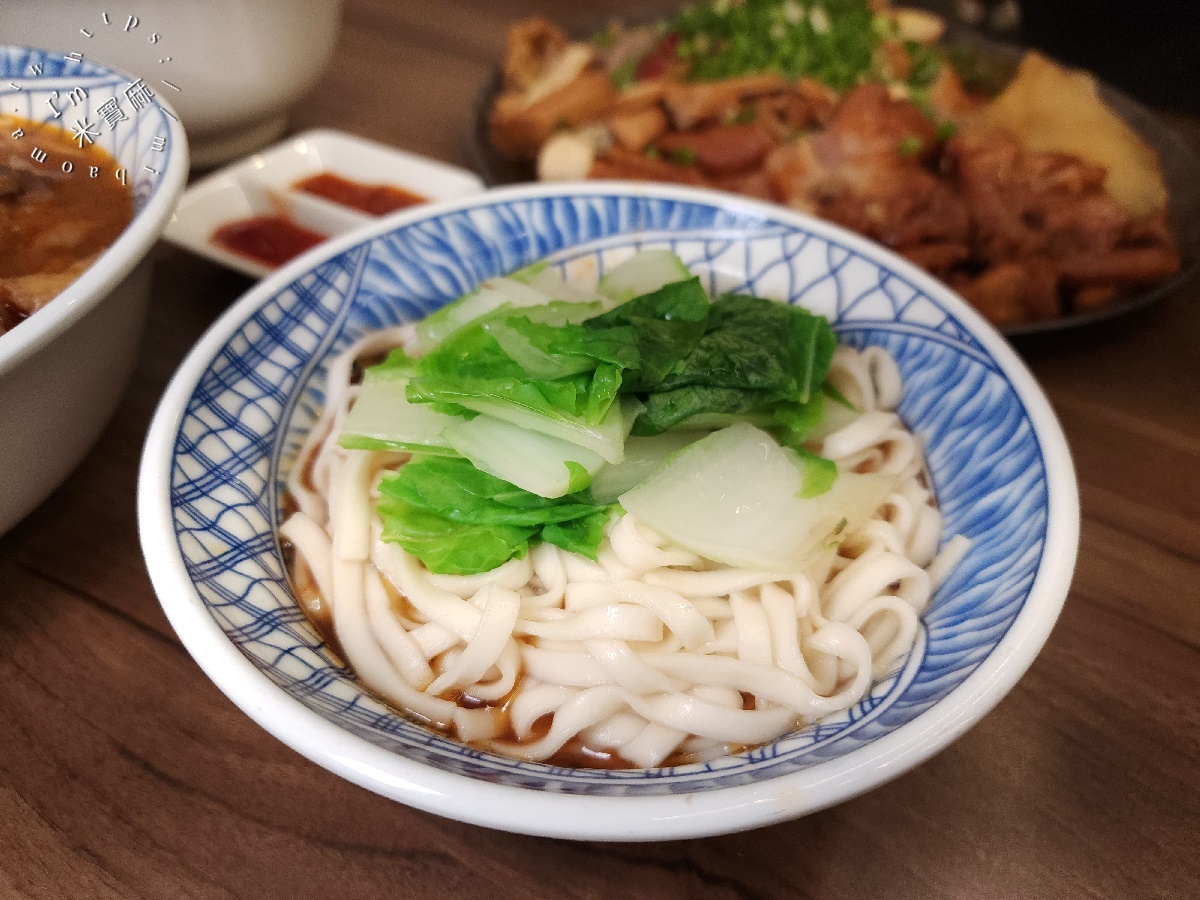 東引快刀手 中和店|四號公園旁必吃牛肉麵、銷魂滷味!捷運永安市場站美食新選擇 東引快刀手 中和店|四號公園旁必吃牛肉麵、銷魂滷味!捷運永安市場站美食新選擇