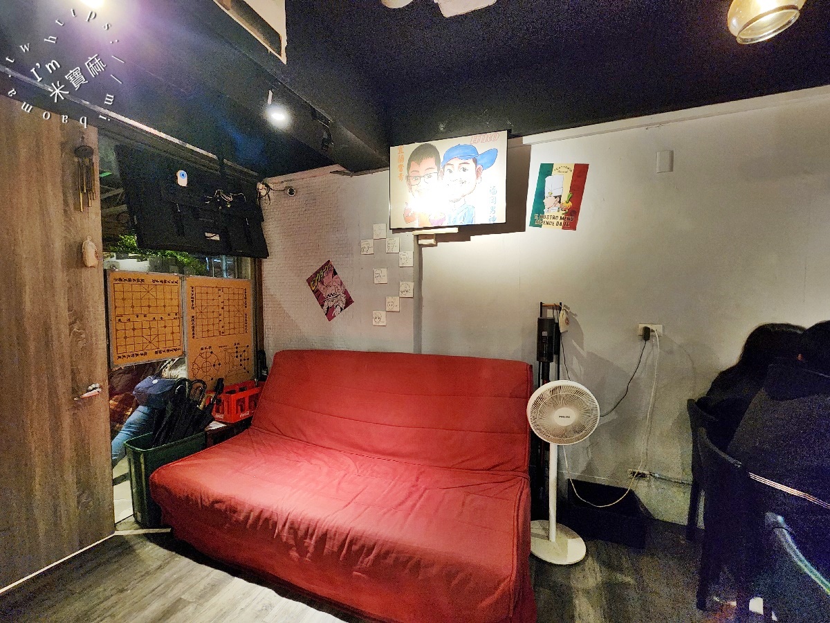 Hiro’s らぁ麵Kitchen 新店店|捷運大坪林站美食推薦:正宗福岡豚骨拉麵,免費加麵一次讓你幸福飽 Hiro’s らぁ麵Kitchen 新店店|捷運大坪林站美食推薦:正宗福岡豚骨拉麵,免費加麵一次讓你幸福飽