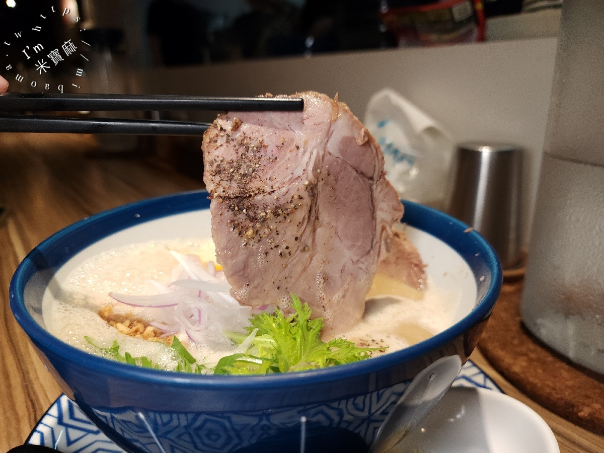 Hiro’s らぁ麵Kitchen 新店店｜捷運大坪林站美食推薦：正宗福岡豚骨拉麵，免費加麵一次讓你幸福飽