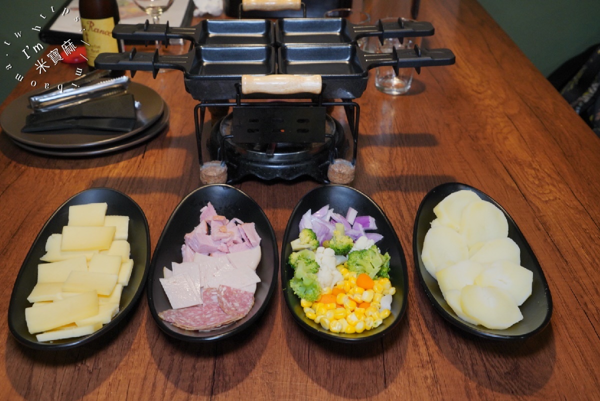 Le Puzzle Creperie & Bar 法式薄餅小酒館｜板橋早午餐，哈克雷起司鍋邊烤邊吃超療癒，還有道地蕎麥鹹薄餅與甜點的味蕾探險