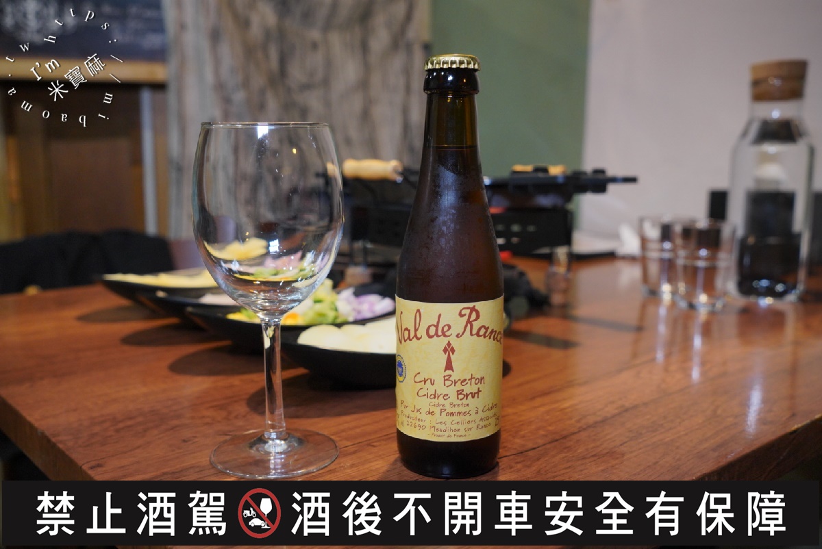 Le Puzzle Creperie & Bar 法式薄餅小酒館｜板橋早午餐，哈克雷起司鍋邊烤邊吃超療癒，還有道地蕎麥鹹薄餅與甜點的味蕾探險