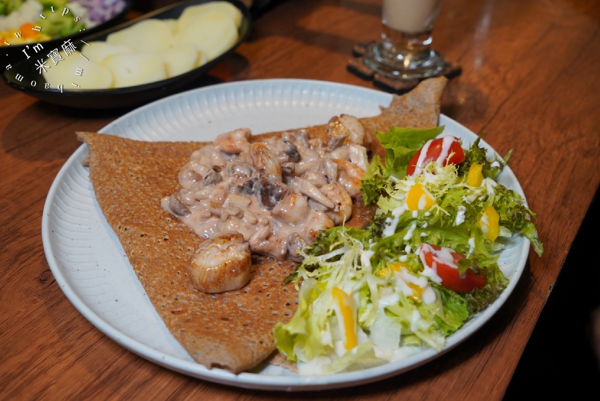Le Puzzle Creperie & Bar 法式薄餅小酒館｜板橋早午餐，哈克雷起司鍋邊烤邊吃超療癒，還有道地蕎麥鹹薄餅與甜點的味蕾探險