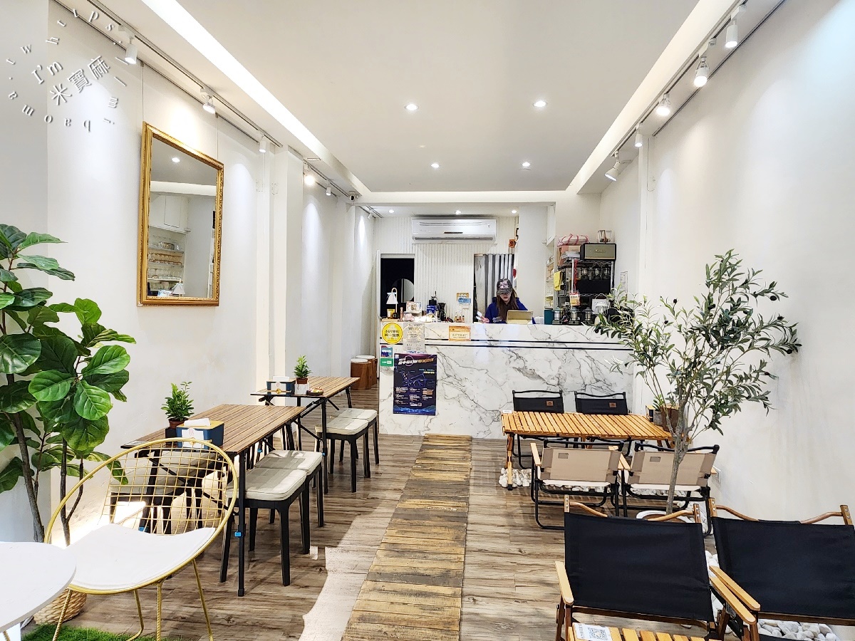 兩喜布丁蛋糕甜點｜板橋美食，露營風咖啡廳：免曬太陽、甜點冠軍級，寵物友善！