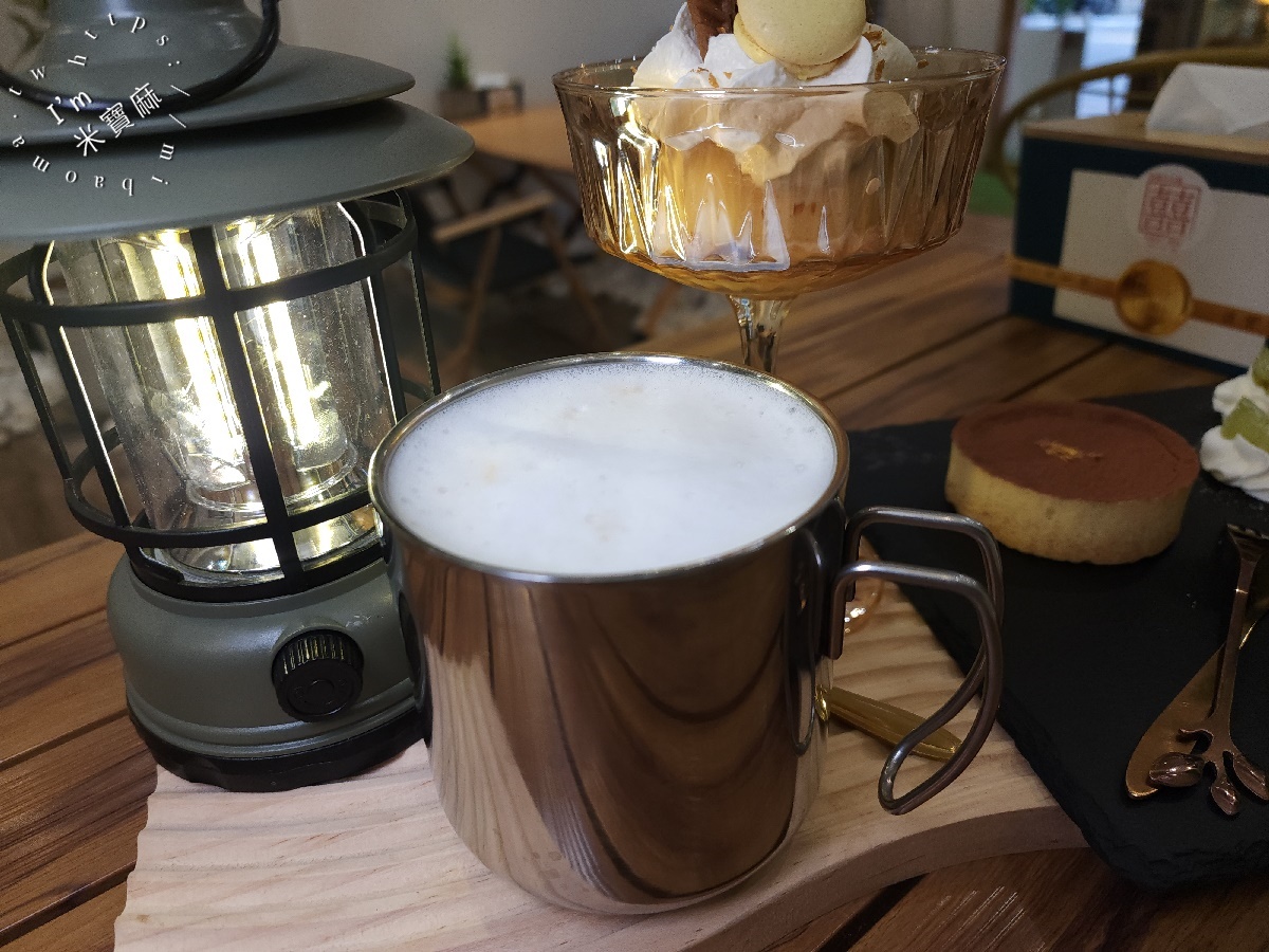 兩喜布丁蛋糕甜點｜板橋美食，露營風咖啡廳：免曬太陽、甜點冠軍級，寵物友善！