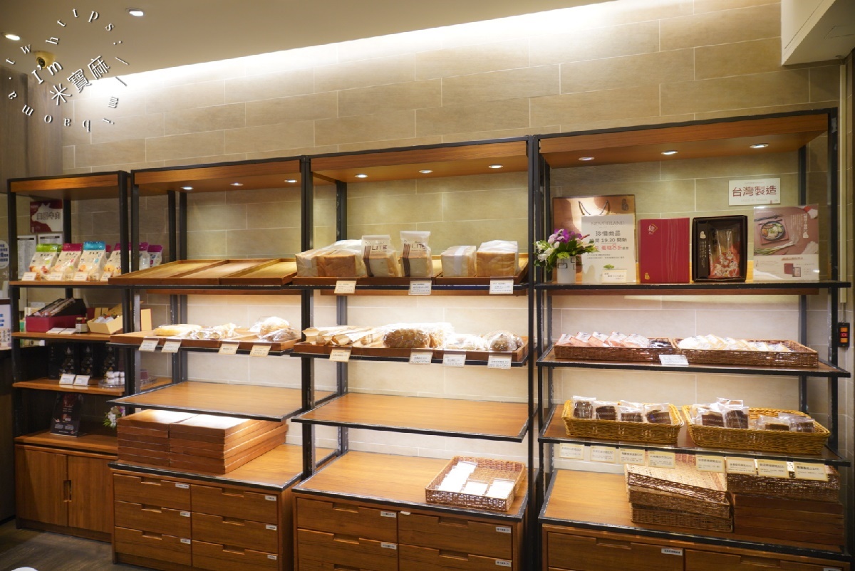 NEVERLAND Bakery Cafe|南港義大利麵,不只多口味義麵燉飯,還有戰斧豬排與烘焙甜點的味蕾探險! NEVERLAND Bakery Cafe|南港義大利麵,不只多口味義麵燉飯,還有戰斧豬排與烘焙甜點的味蕾探險!